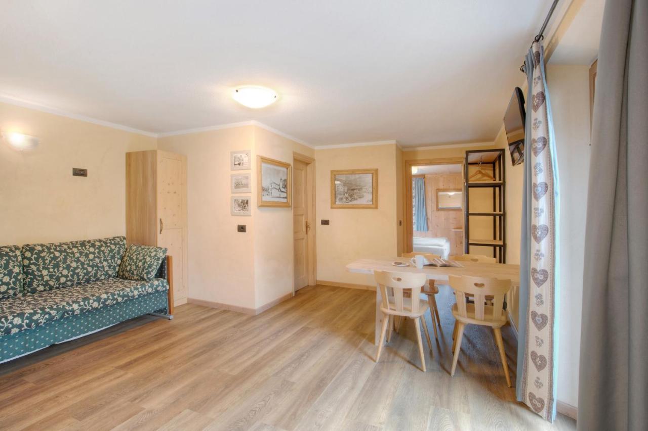 Appartamento Nonna Engadina Chalet Livigno Exterior photo